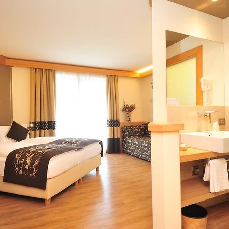 Hotel Bondi Livigno Exterior photo
