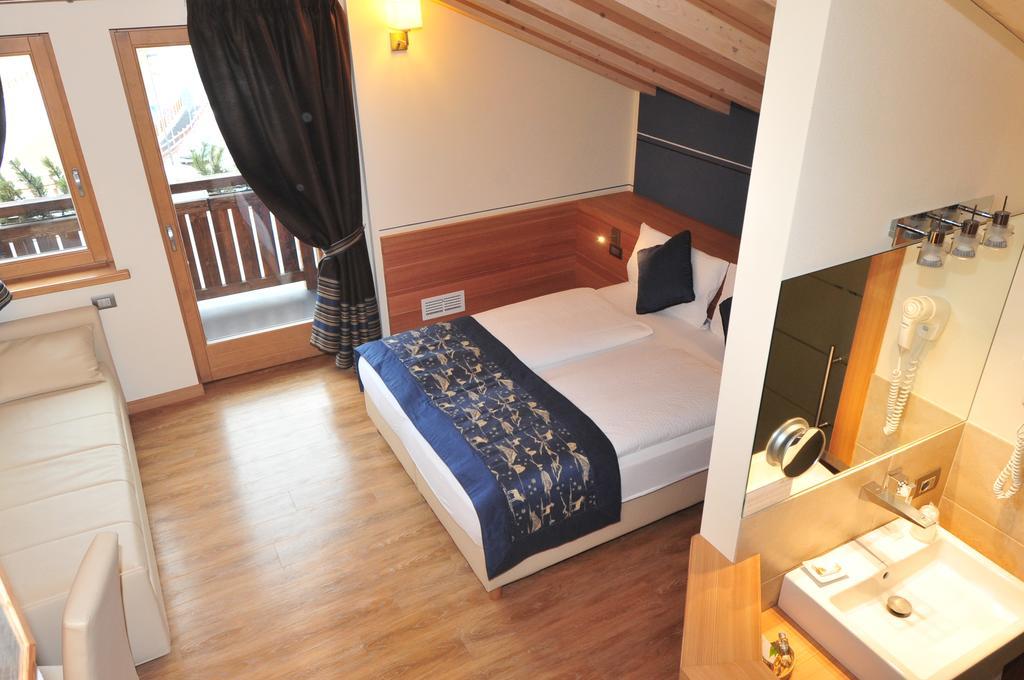 Hotel Bondi Livigno Exterior photo