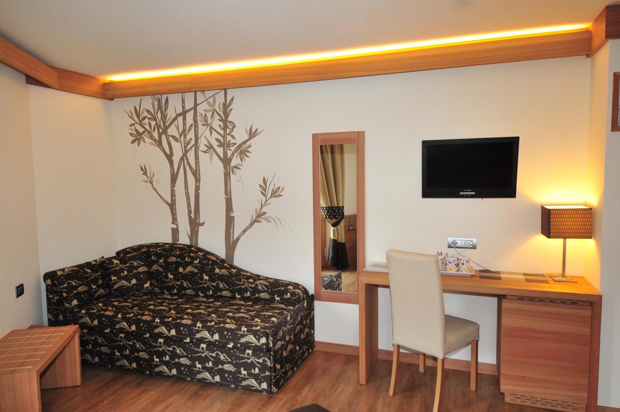 Hotel Bondi Livigno Exterior photo
