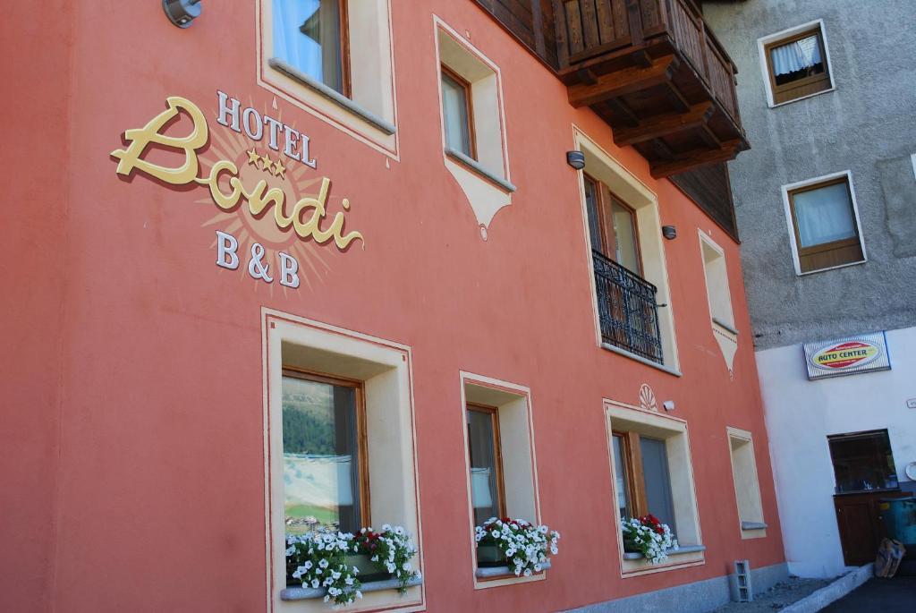 Hotel Bondi Livigno Exterior photo