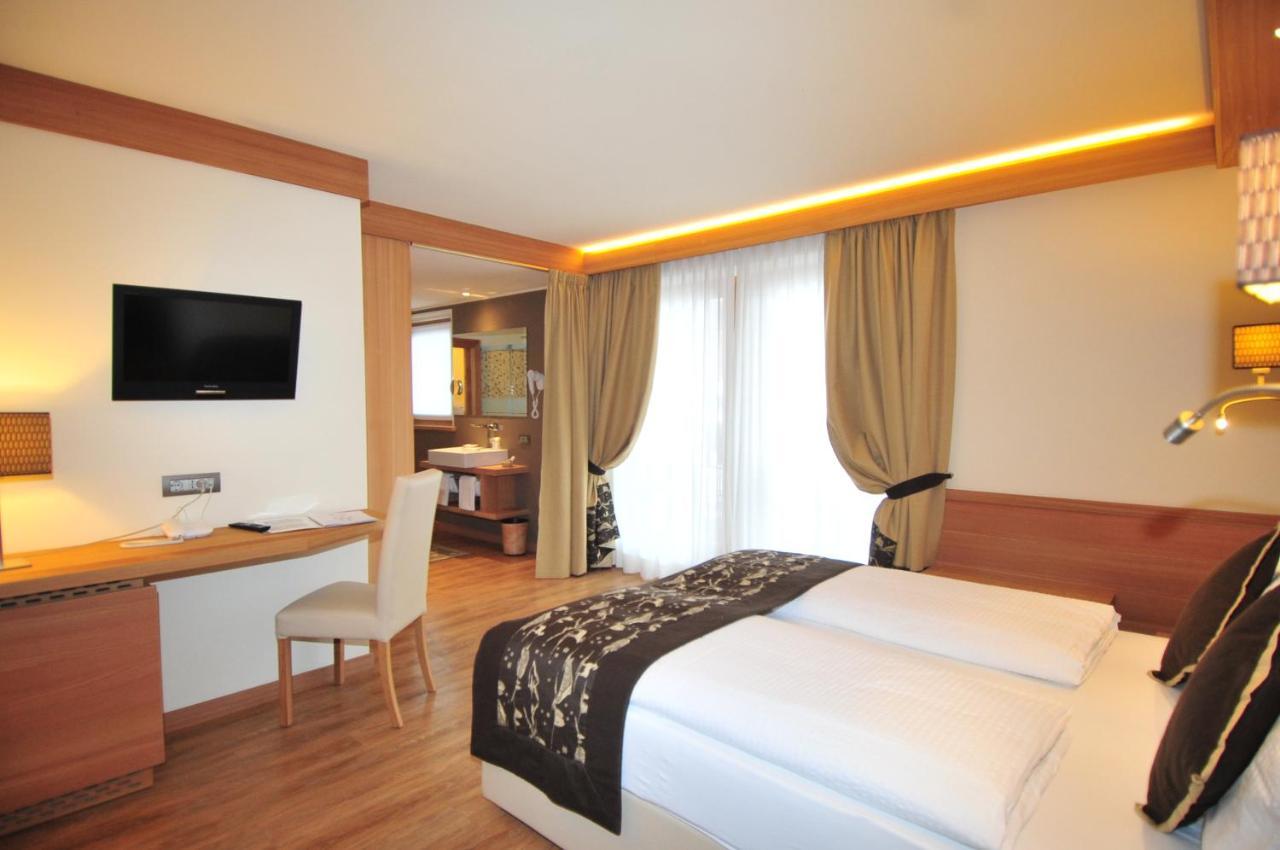 Hotel Bondi Livigno Exterior photo