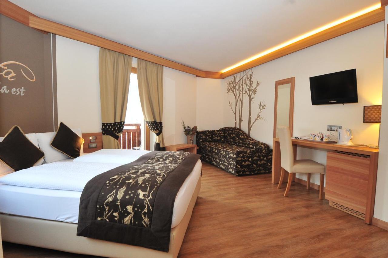Hotel Bondi Livigno Exterior photo