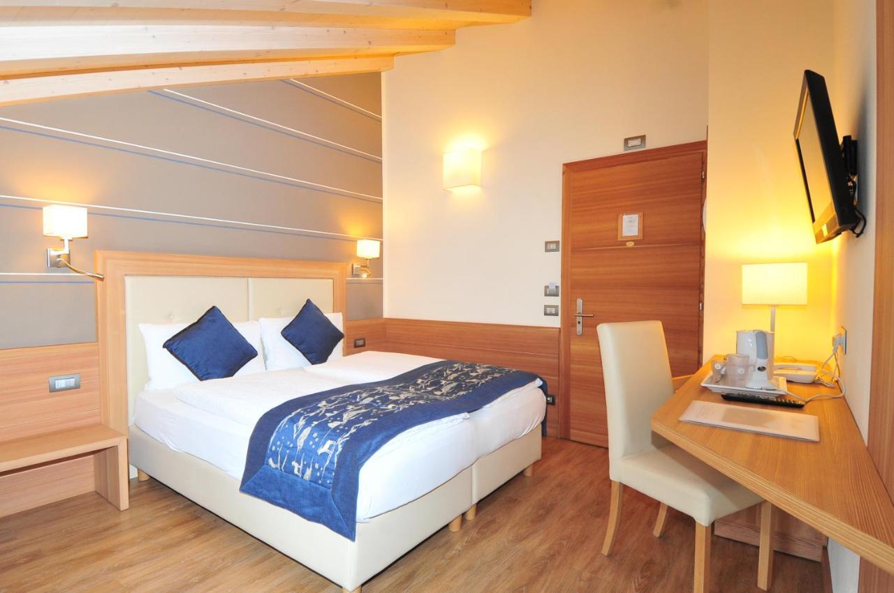Hotel Bondi Livigno Exterior photo